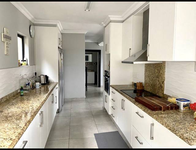 3 BEDROOM DUPLEX FOR SALE IN SEAWARD ESTATES